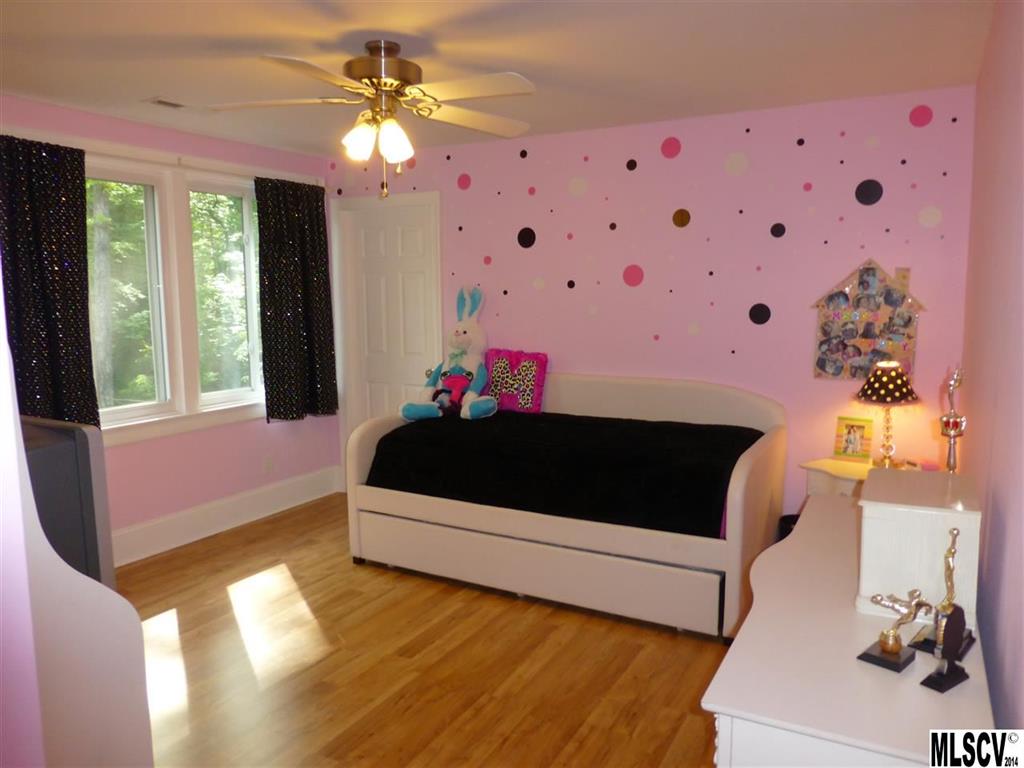 406 County Home Road Conover, NC 28613 - Photo 4 of 25 Gallery Image 4