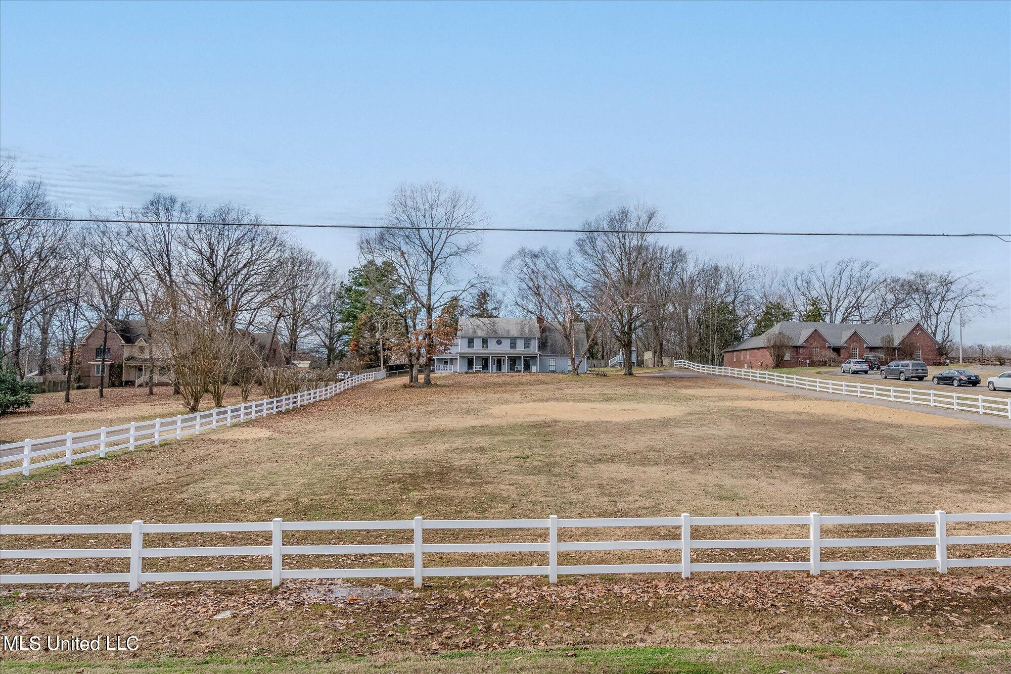 7769 Malone Road Olive Branch, MS 38654 - Photo 3 of 39 Gorgeous Property!