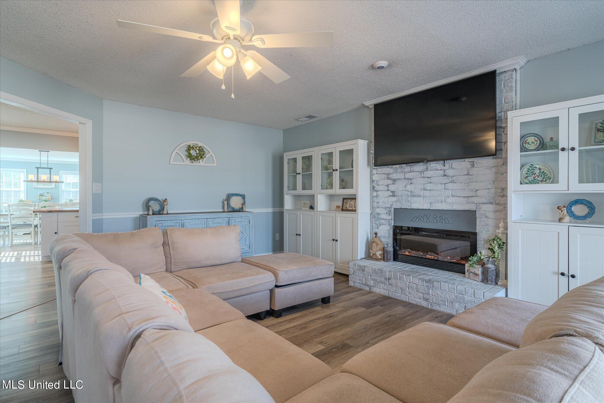 7769 Malone Road Olive Branch, MS 38654 - Photo 8 of 39 Great Room a