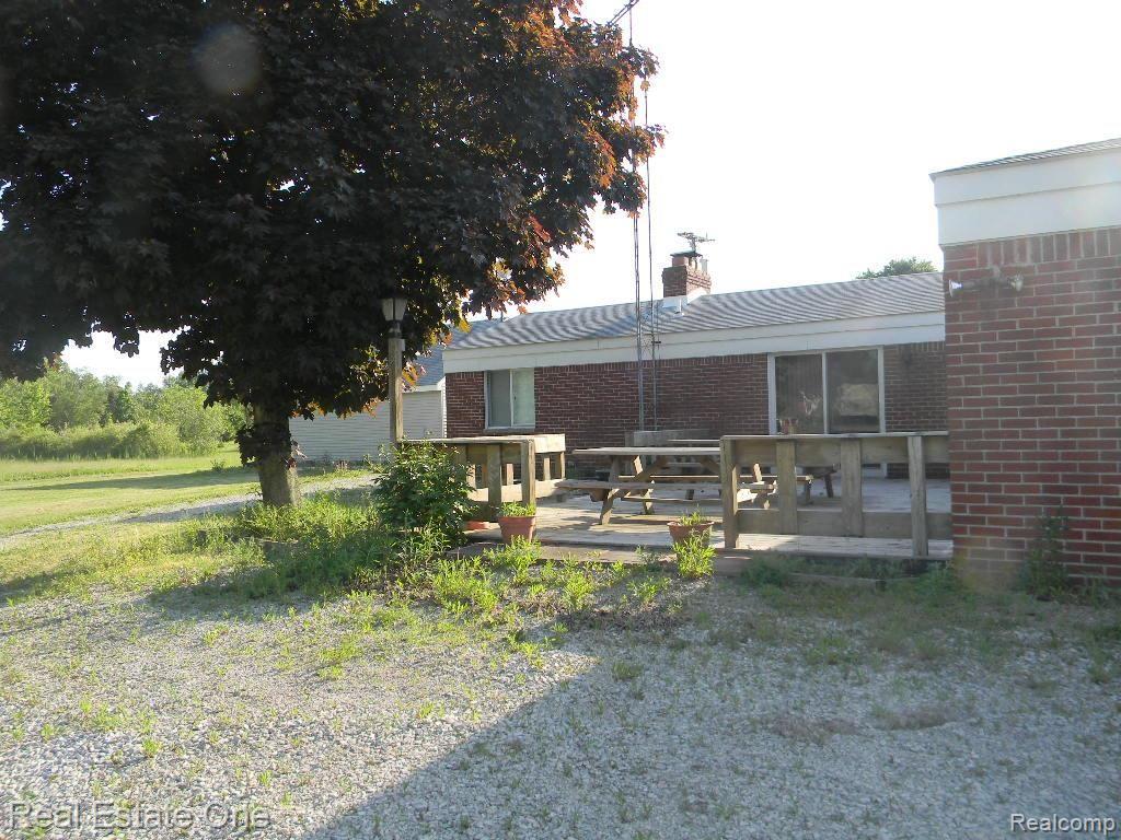 38715 Judd Road Belleville, MI 48111 - Photo 4 of 15