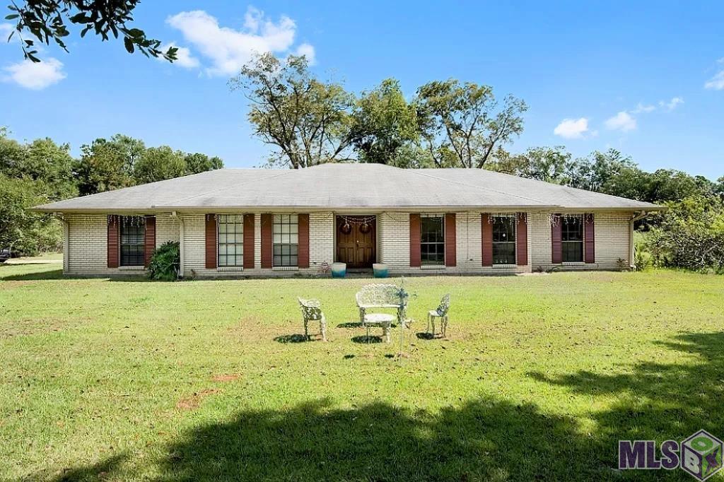 30600 Schroeder Road Springfield, LA 70462 - Photo 1 of 15