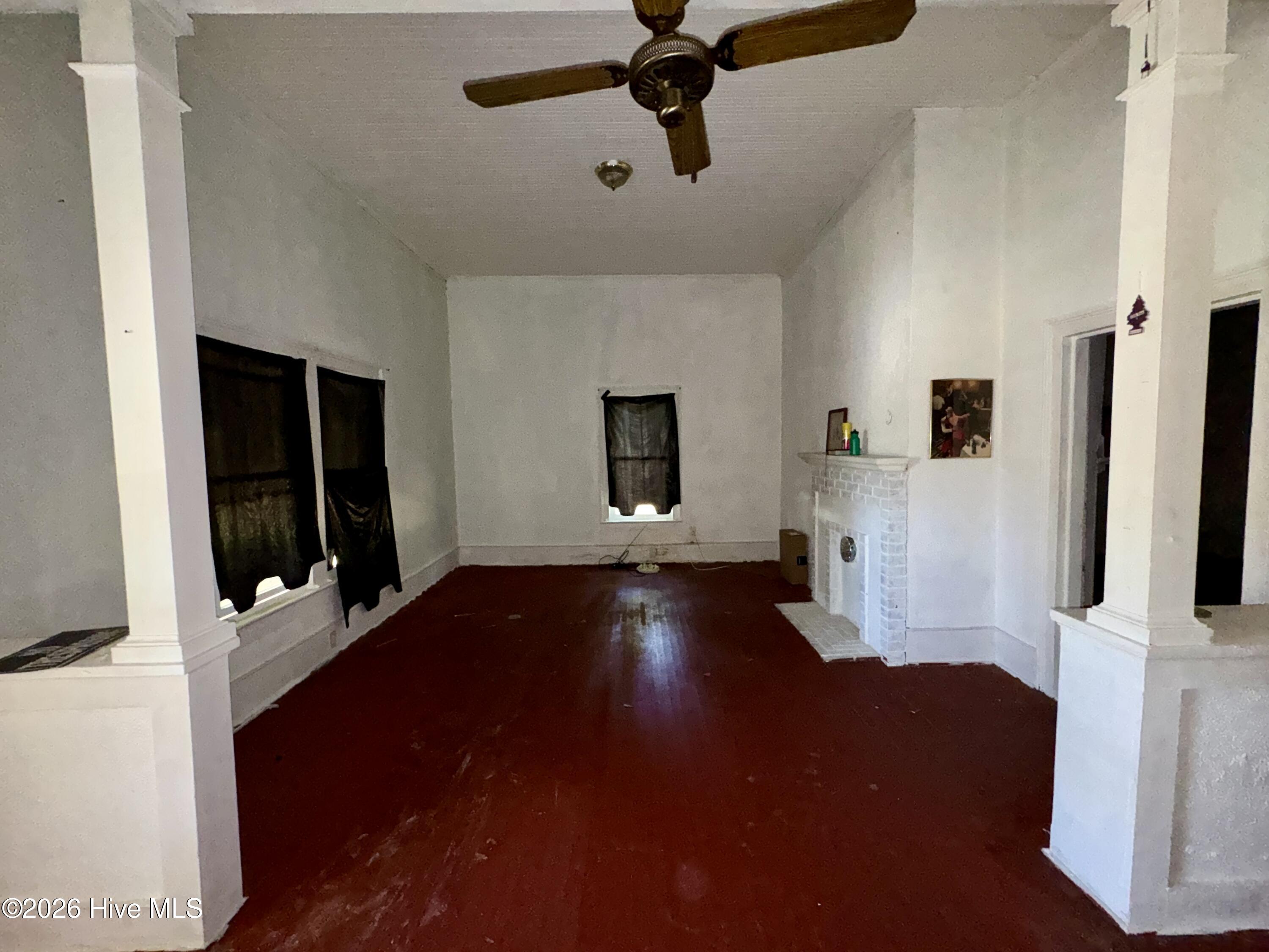 315 South Pine Street Spring Hope, NC 27882 - Photo 5 of 12 IMG_1051