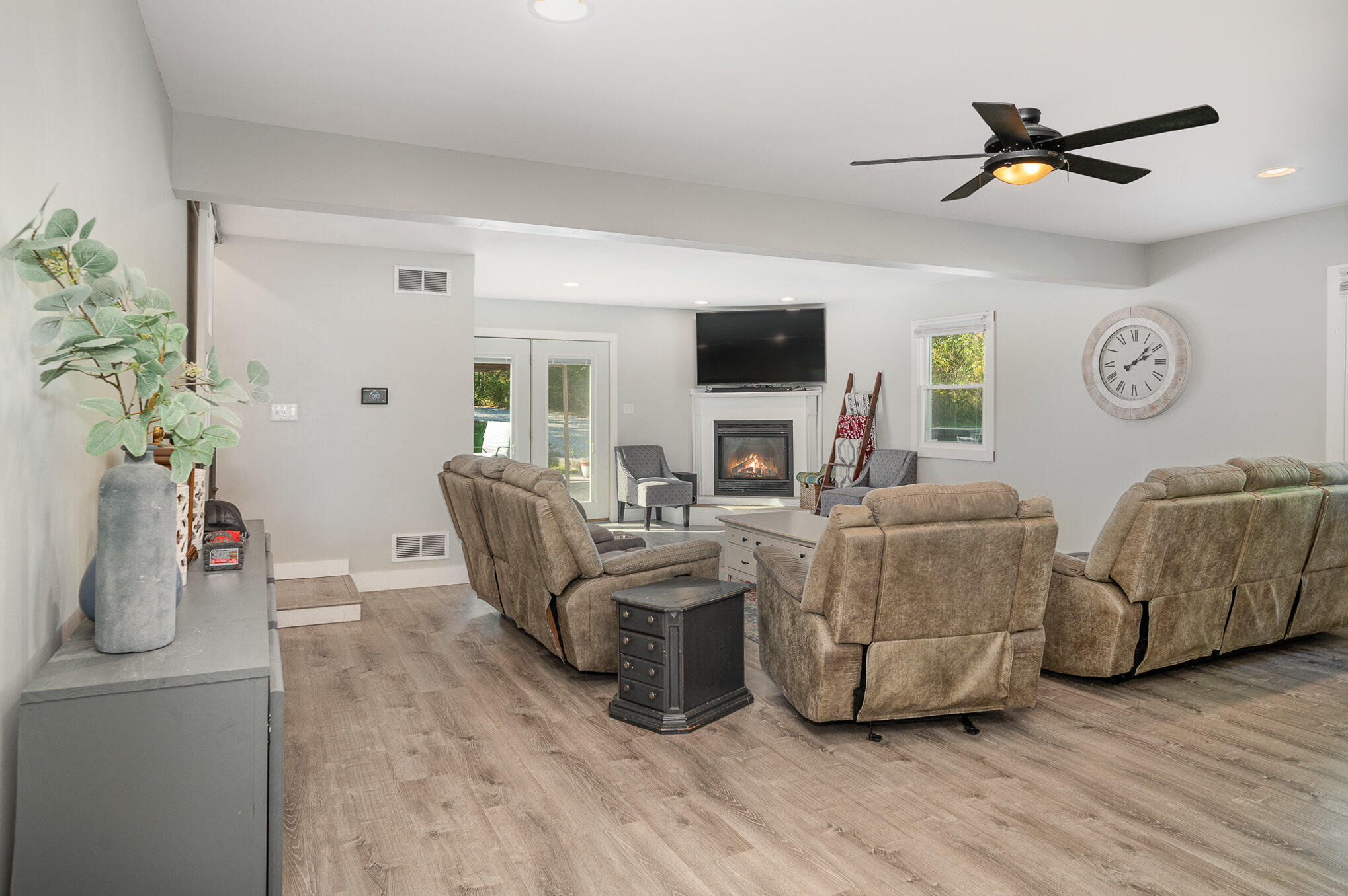 11820 Burr Street Crown Point, IN 46307 - Photo 13 of 45 2038x1356