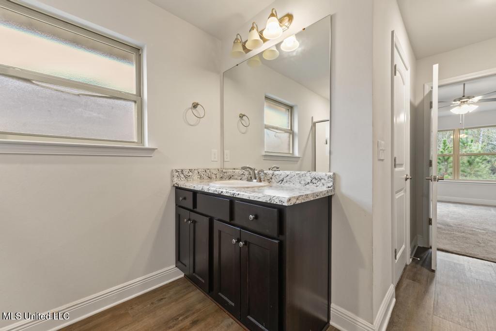 6205 Roxanne Way Biloxi, MS 39532 - Photo 13 of 29 013