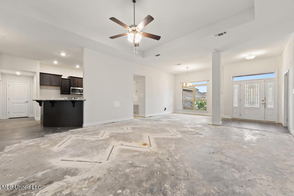 6205 Roxanne Way Biloxi, MS 39532 - Photo 6 of 29 006