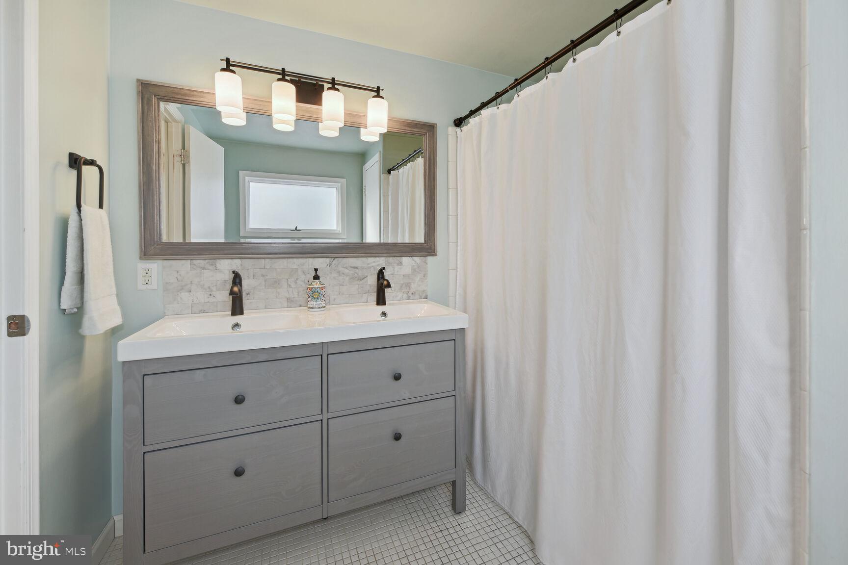 610 Devon Road Moorestown, NJ 08057 - Photo 17 of 31 Gallery Image 17
