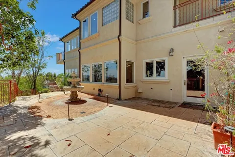 $2,998,000 | 1248 East Tujunga Avenue, Burbank, CA 91501