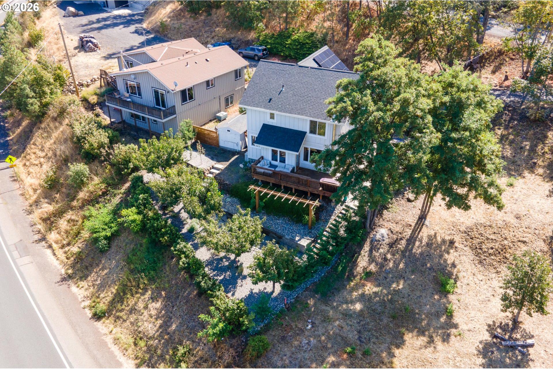 407 Huskey Road Mosier, OR 97040 - Photo 5 of 47 Gallery Image 5