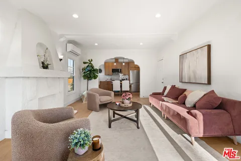 $599,000 | 2838 1/2 Potomac Avenue, Los Angeles, CA 90016