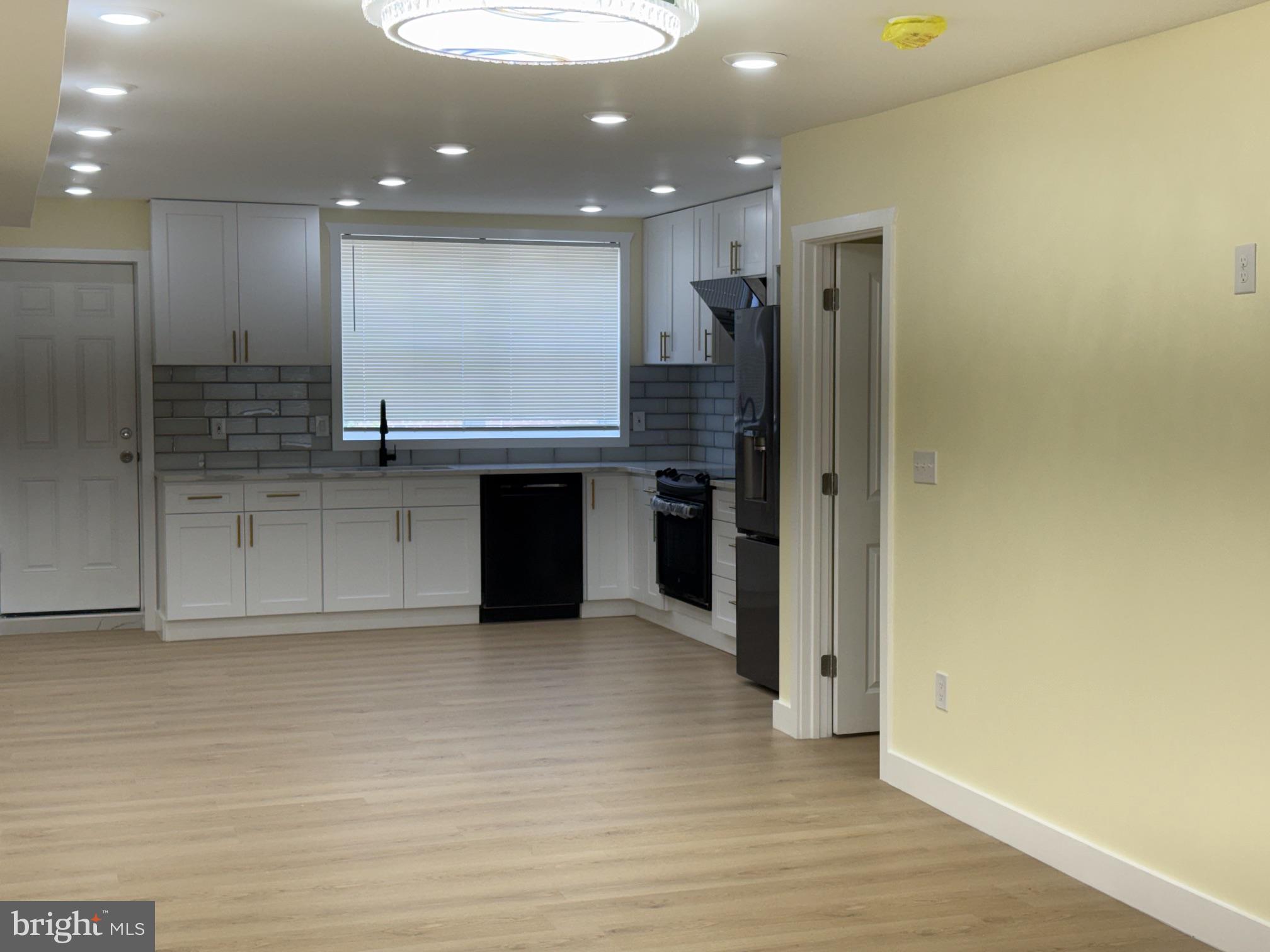 7270 Calvert Street Philadelphia, PA 19149 - Photo 12 of 17 Gallery Image 12