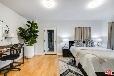 $1,975,000 | 3323 North Knoll Drive, Los Angeles, CA 90068