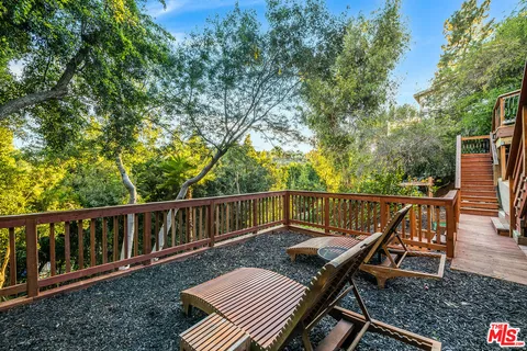 $1,975,000 | 3323 North Knoll Drive, Los Angeles, CA 90068