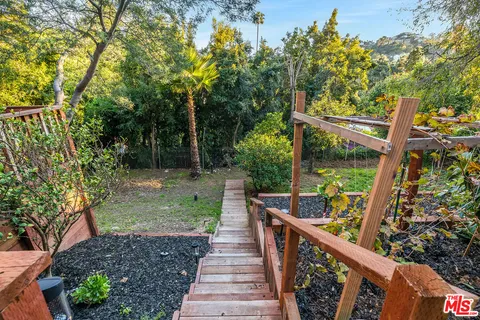 $1,975,000 | 3323 North Knoll Drive, Los Angeles, CA 90068