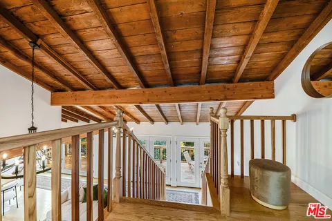 $1,975,000 | 3323 North Knoll Drive, Los Angeles, CA 90068