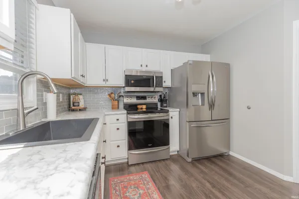 $285,000 | 727 Sunflower Circle, Evansville, IN 47712