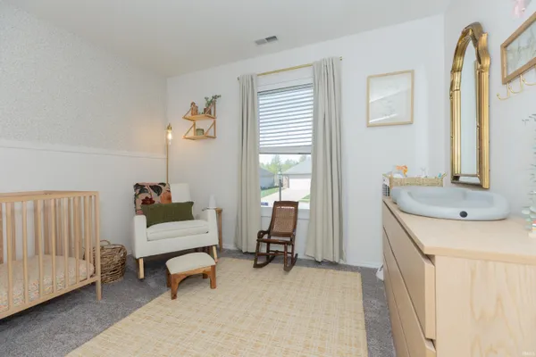 $285,000 | 727 Sunflower Circle, Evansville, IN 47712