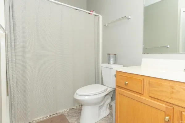 $285,000 | 727 Sunflower Circle, Evansville, IN 47712