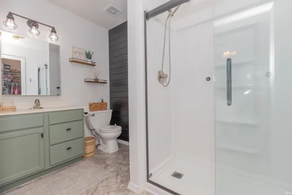 $285,000 | 727 Sunflower Circle, Evansville, IN 47712