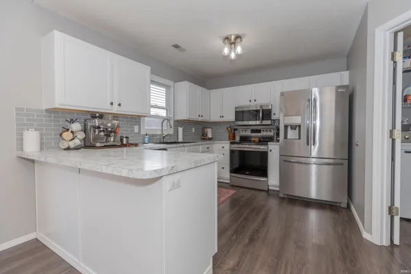 $285,000 | 727 Sunflower Circle, Evansville, IN 47712