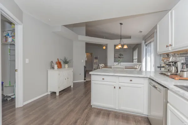 $285,000 | 727 Sunflower Circle, Evansville, IN 47712