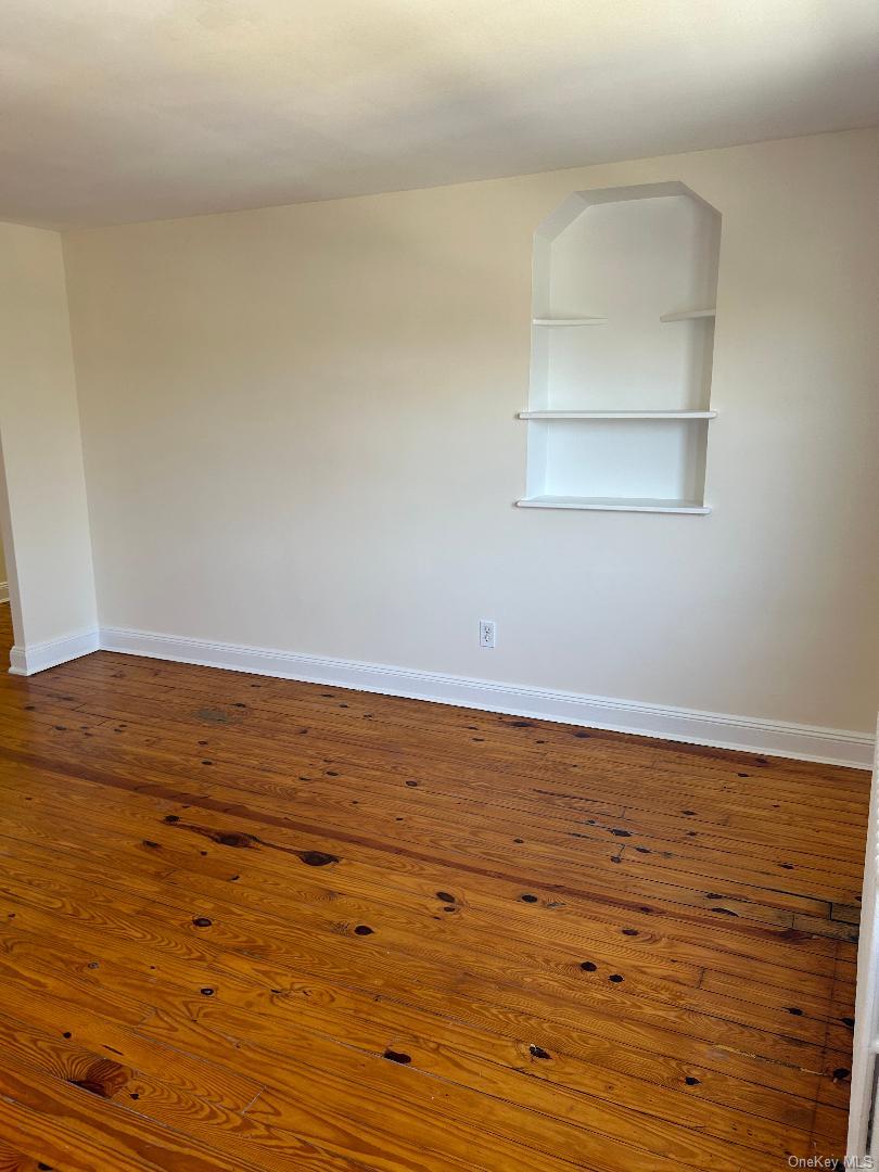 19 Firwood Road, Unit 2 Port Washington, NY 11050 - Photo 5 of 9
