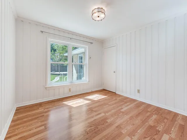 a view of empty room with window