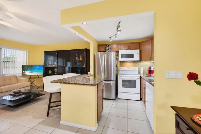 $125,000 | 386 Grantham F, Deerfield Beach, FL 33442