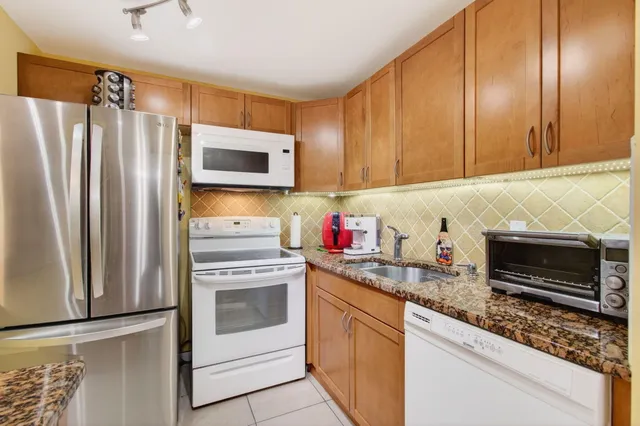 $125,000 | 386 Grantham F, Deerfield Beach, FL 33442