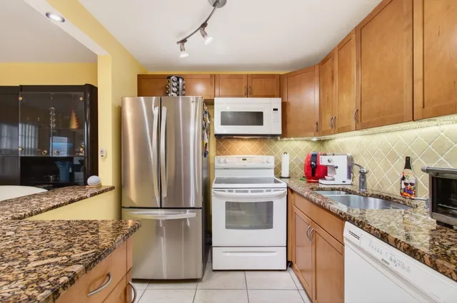 $125,000 | 386 Grantham F, Deerfield Beach, FL 33442