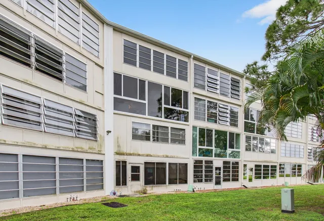 $125,000 | 386 Grantham F, Deerfield Beach, FL 33442