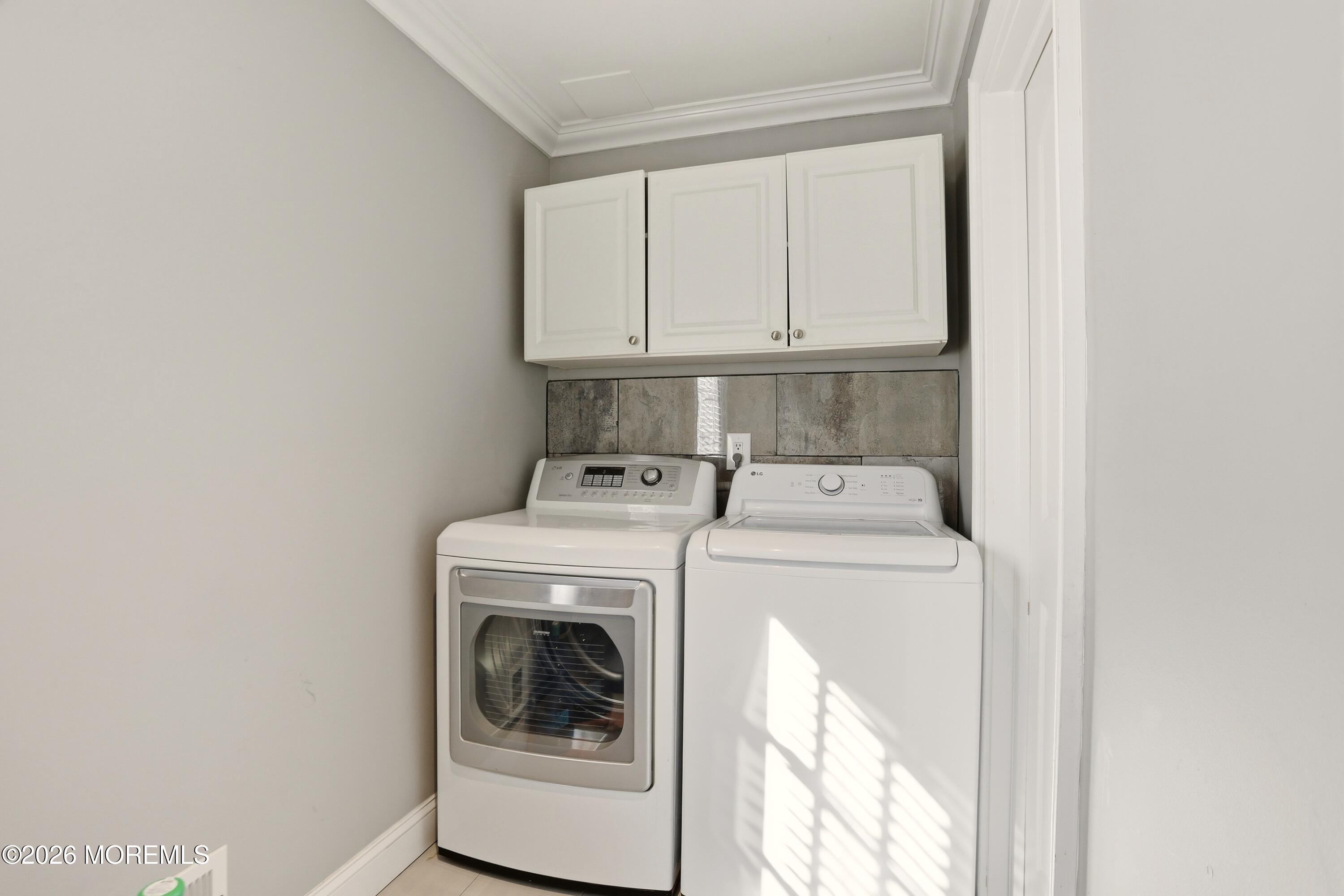 1991 Ridgeway Road Toms River, NJ 08757 - Photo 20 of 46 a utility room with dryer and washer