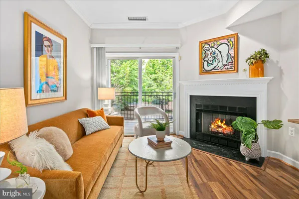 $449,500 | 2330 14th Street North, Unit 207, Arlington, VA 22201
