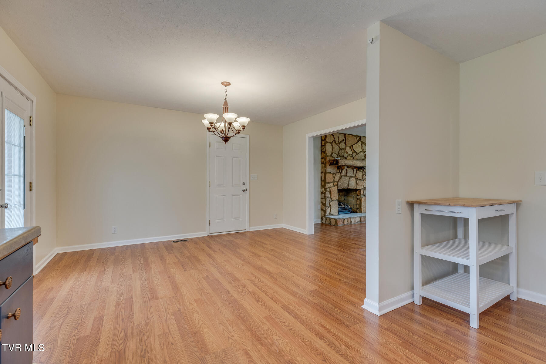 1047 Gravely Road Kingsport, TN 37660 - Photo 11 of 25 011