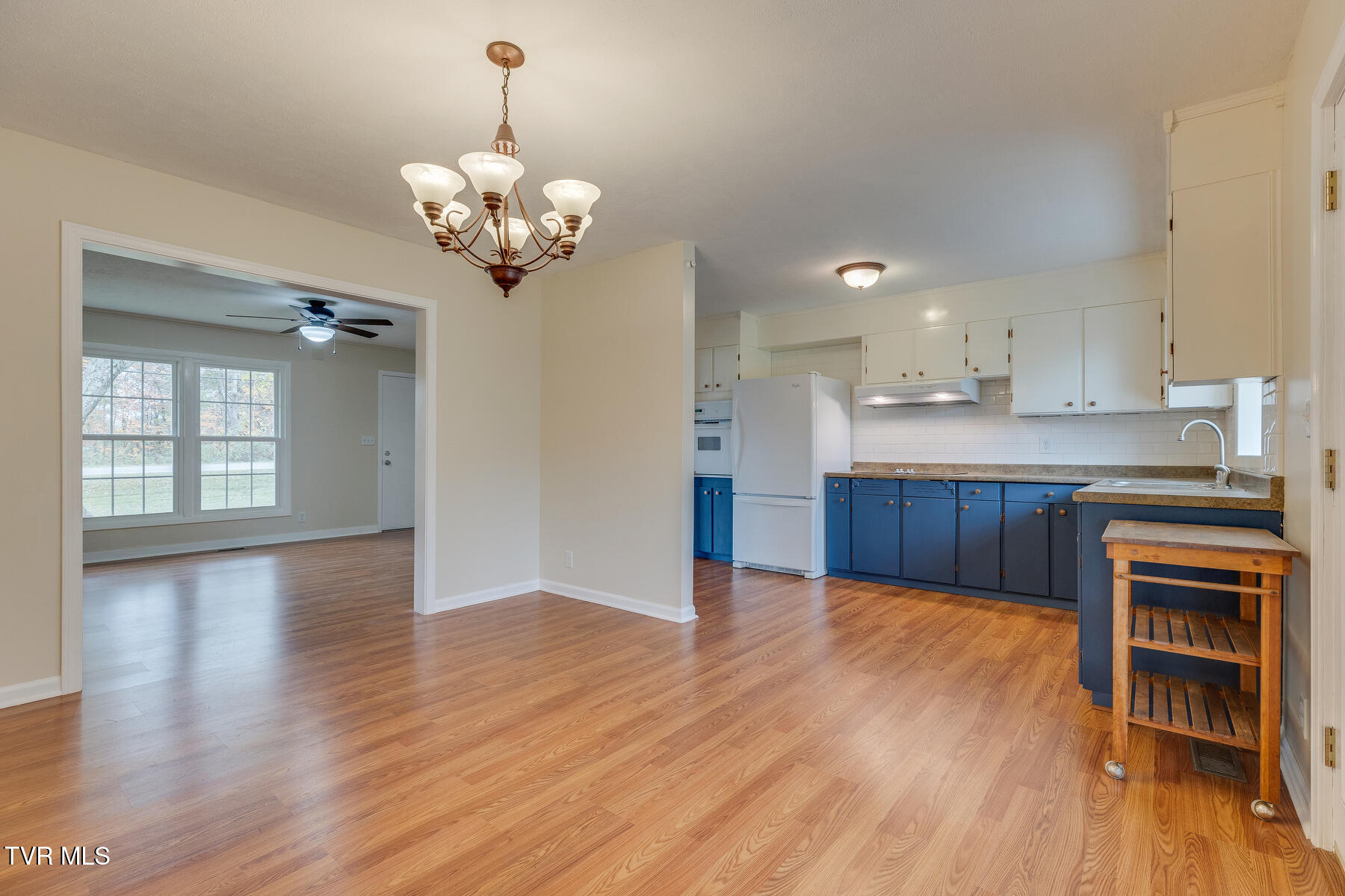 1047 Gravely Road Kingsport, TN 37660 - Photo 8 of 25 008