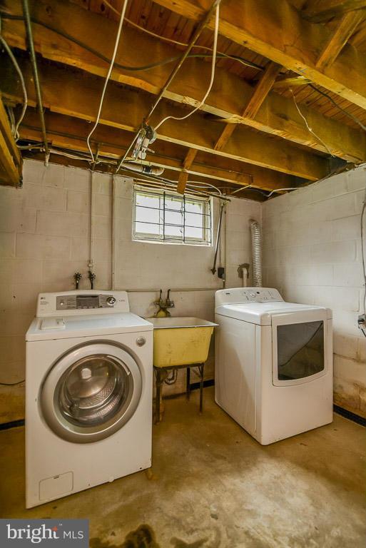628 Round Oak Road Baltimore, MD 21204 - Photo 21 of 24 Washer