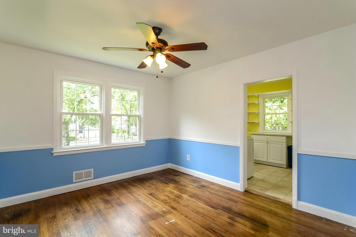 628 Round Oak Road Baltimore, MD 21204 - Photo 5 of 24 Separate dining room