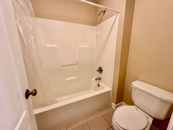 $2,050 | 215 Anniston Court, Cary, NC 27519