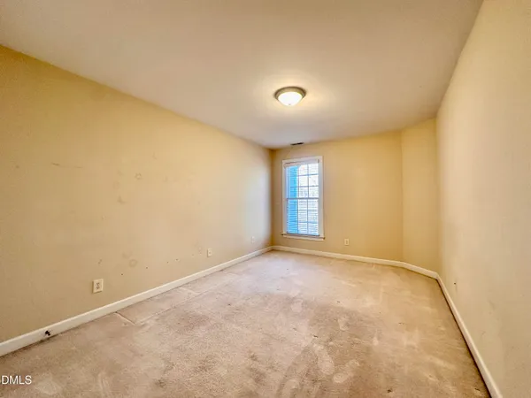 $2,050 | 215 Anniston Court, Cary, NC 27519