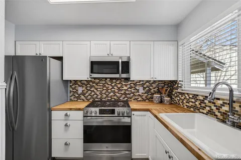 $405,000 | 8352 West 90th Avenue, Broomfield, CO 80021