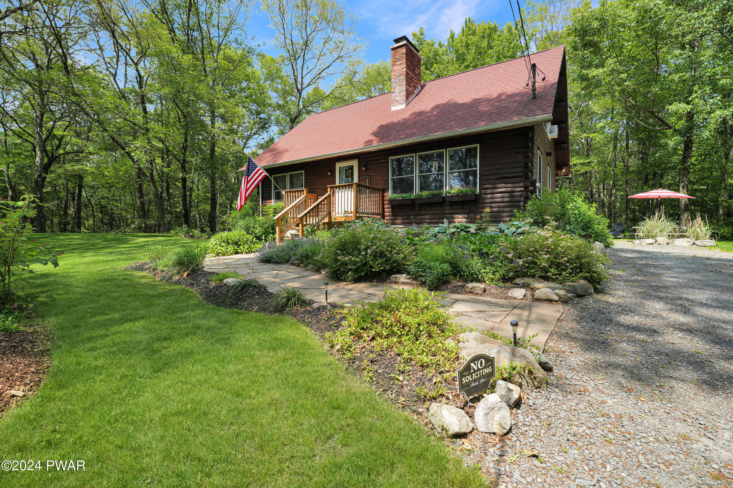 415 Sawkill Road Milford, PA 18337 - Photo 3 of 39 LEX00098 copy