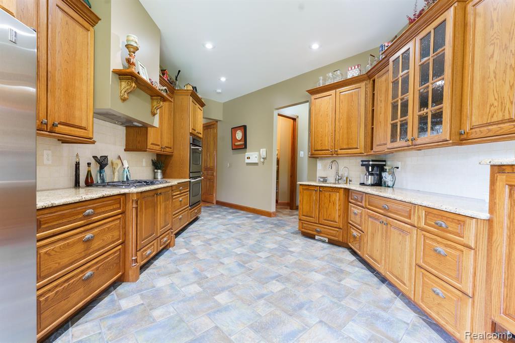 1750 Shipman Road Oxford, MI 48371 - Photo 18 of 81 Gallery Image 18