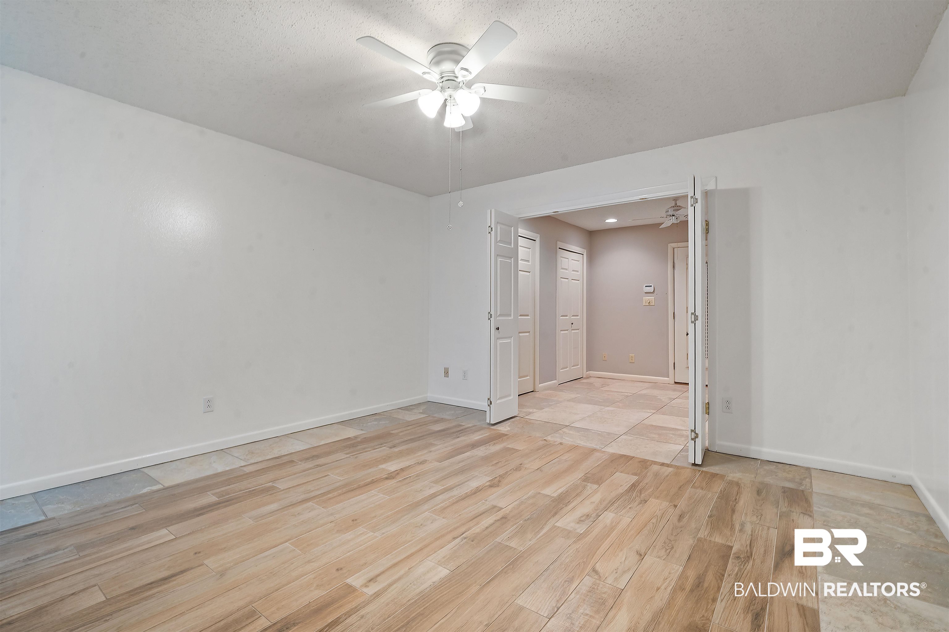 17 Cobblestone Way West Mobile, AL 36608 - Photo 14 of 30 Primary Bedroom