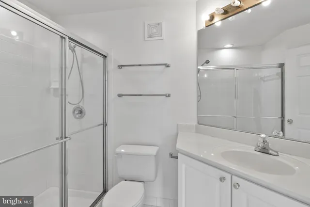 $259,000 | 9701 Leatherfern Terrace, Unit 202, Montgomery Village, MD 20886