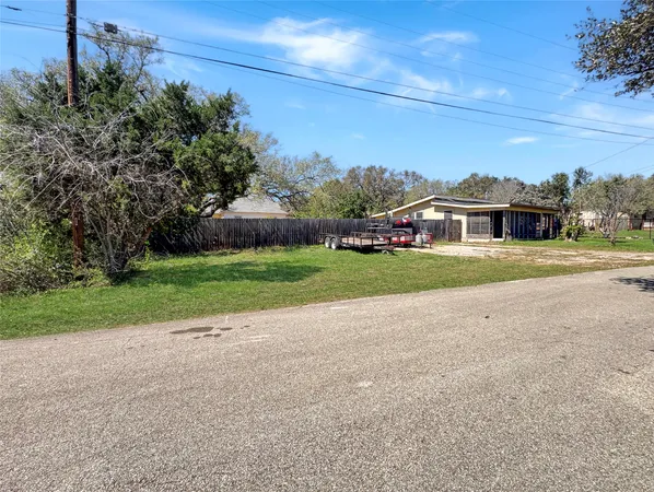 $150,000 | 10900 2nd Street, Jonestown, TX 78645