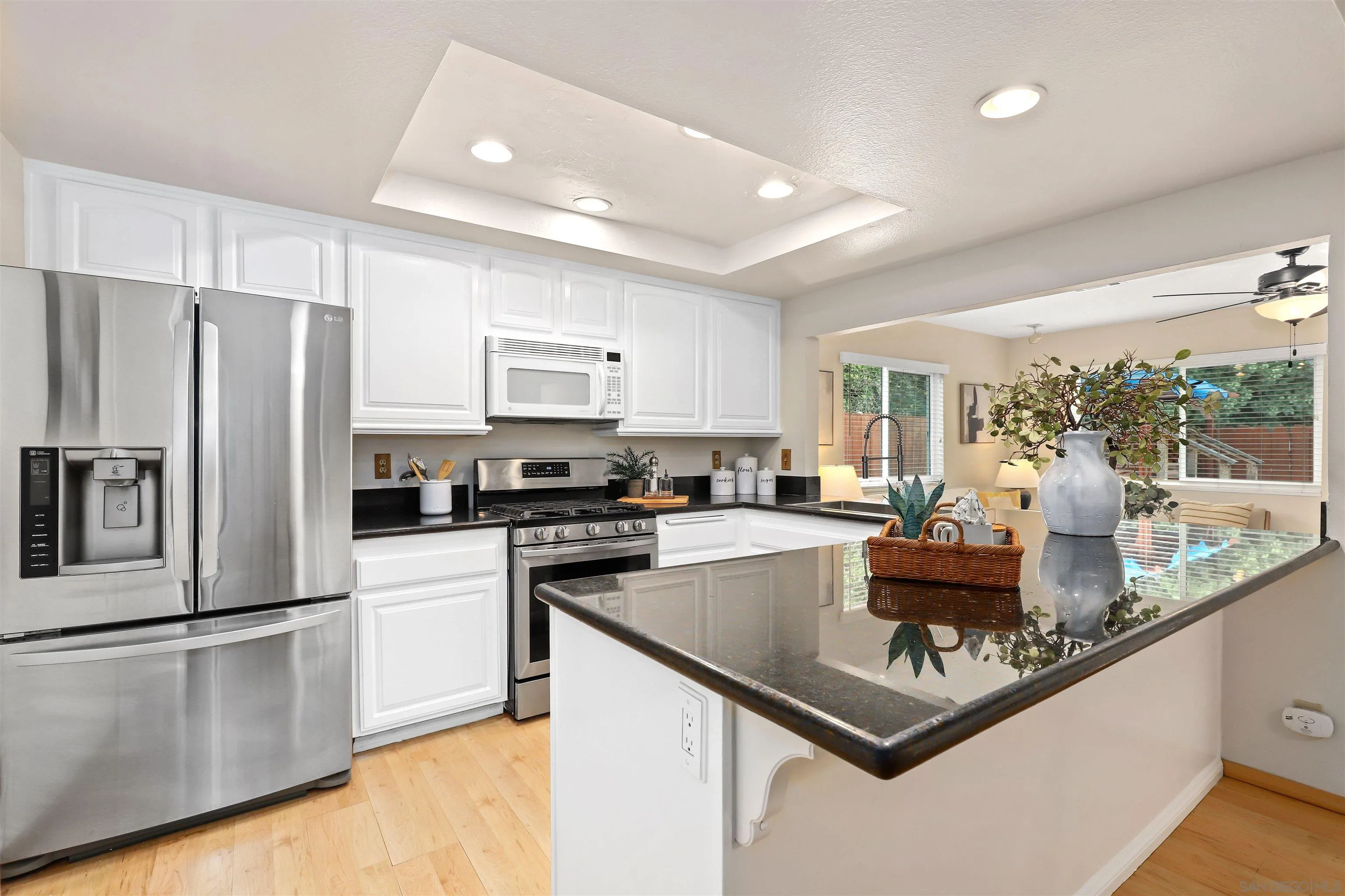 10231 Rio Camino Lakeside, CA 92040 - Photo 9 of 24 Gallery Image 9