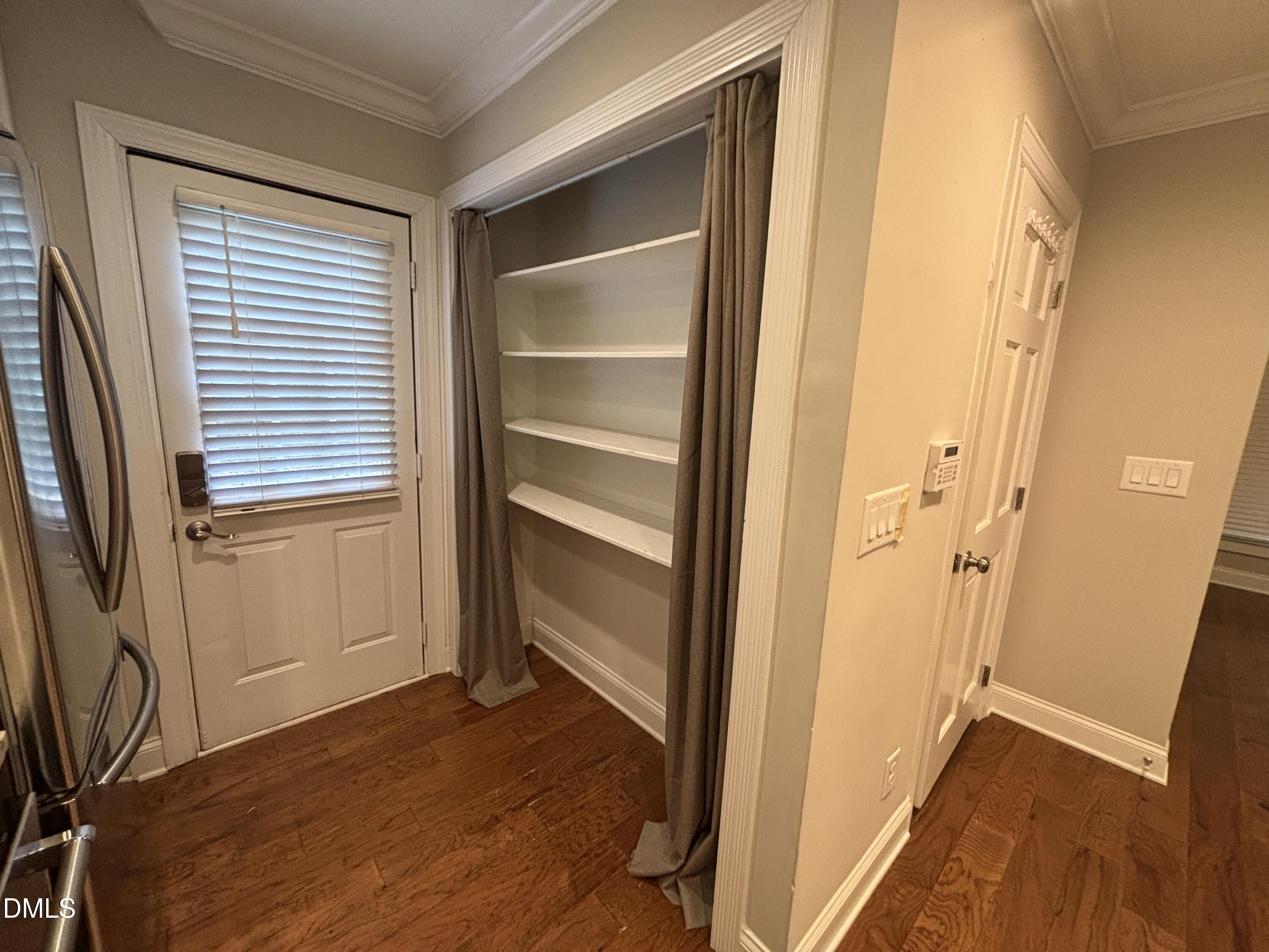 501 Merrie Road Raleigh, NC 27606 - Photo 11 of 63 20260616_143019616_iOS