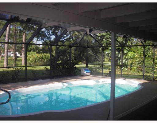 1733 Northwest Spruce Ridge Drive Stuart, FL 34994 - Photo 2 of 8 Gallery Image 2