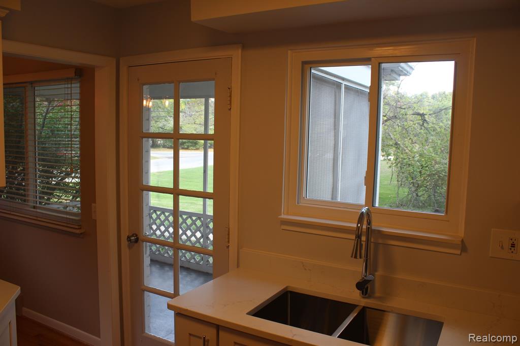1006 Tottenham Road Birmingham, MI 48009 - Photo 37 of 50