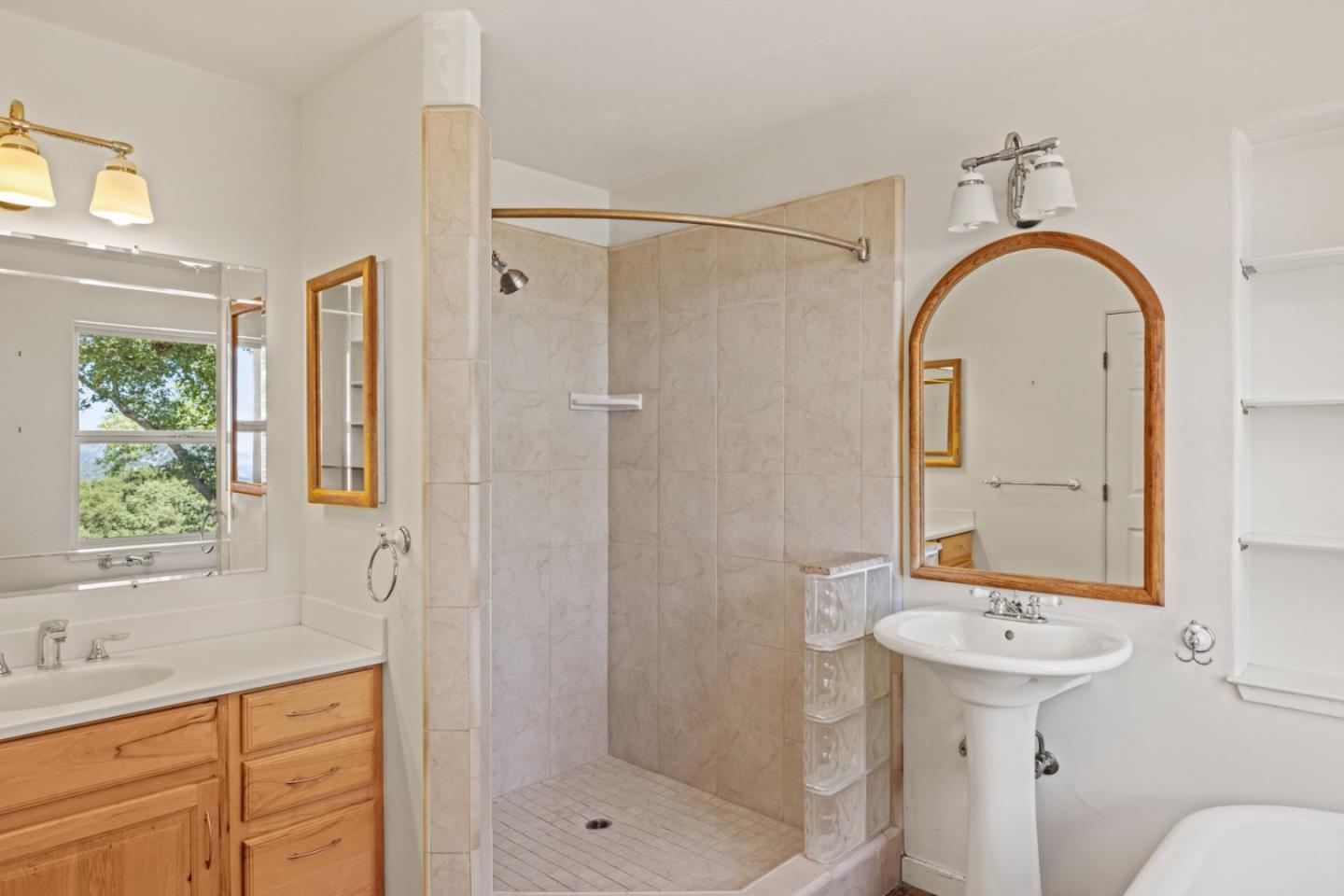 39537 Laurel Spring Road Carmel Valley, CA 93924 - Photo 21 of 50 Gallery Image 21