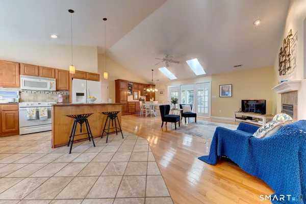 $2,750 | 46 Samuel Lane, Unit 46, Mansfield, CT 06250